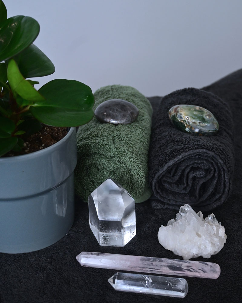 New-Earth-Healing-and-Wellness-crystal-healing-intuitive-healing-gymea
